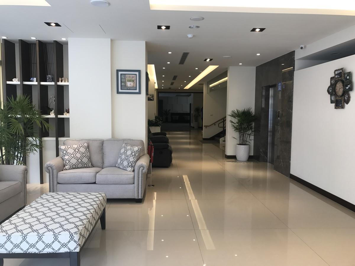 ML Hotel 晨光饭店 嘉义市 外观 照片